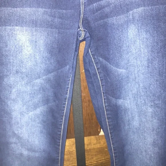 YMI Blue Flare Leg Jeans Size 9 - Picture 13 of 13